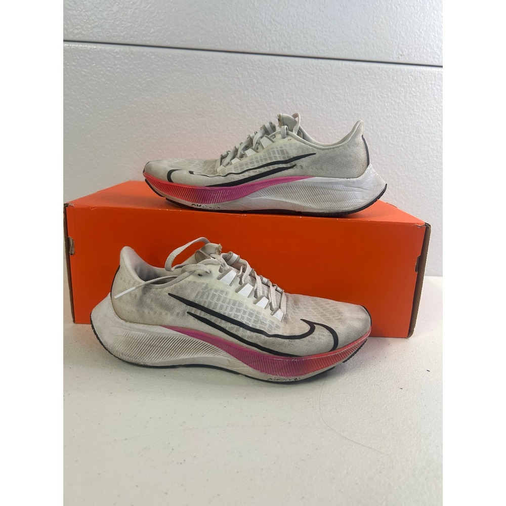 Nike Air Zoom Pegasus 38 White Mismatched Gradient Size 5.5M 7W #2853